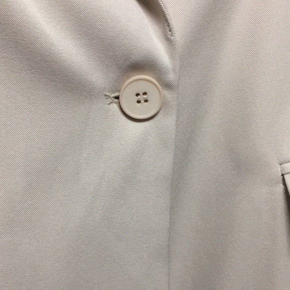 4th and Reckless Tailored Open Back Blazer: Size S - Picture 9 of 11